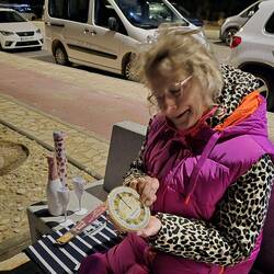 ... und dann die 12 Trauben 🍇 🍇 🍇 🍇 🍇 🍇 🍇 🍇 🍇 🍇 🍇 🍇 essen