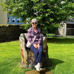 I loved this little seat in the garden.