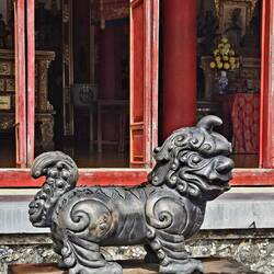 I love him 😊 a guardian foo dog, known as a Shishi