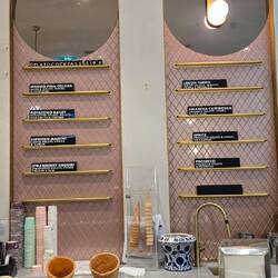 Zoom in. Gelatococktails! Brilliant 👏