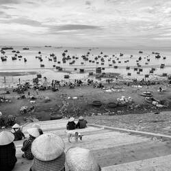 Le village de pêcheurs, 400 bateaux le matin !