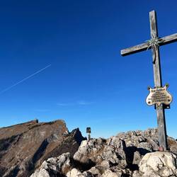 In Blickrichtung Nordwesten findet sich..
