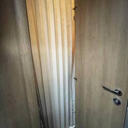 ..hier am Hafen muss Erich auch indoor Duschen.🚿Er benutzt meist mehr die Außendusche 😉