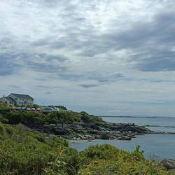 on voit le campervan garé