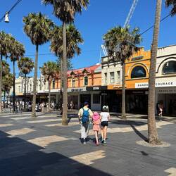 Boulevard zum Strand