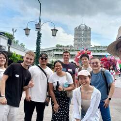 Jetzt zum Essen in das Pusô Village.