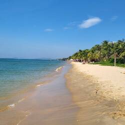 Plage devant l'hôtel ❤️