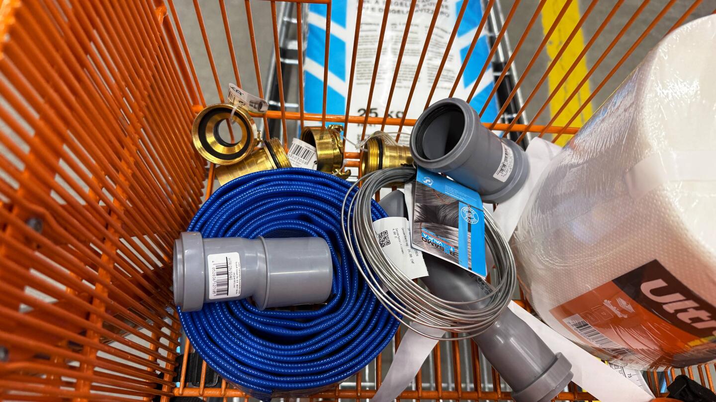 Neue Ablass-Schläuche für das Grau- und Schwarzwasser