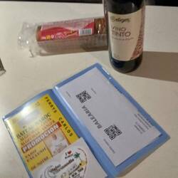 Das Fähre Ticket, dazu 1 Wein und Kuchen von Carlos😃