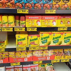 an der Tankstelle, fast wie zuhause 😁😁