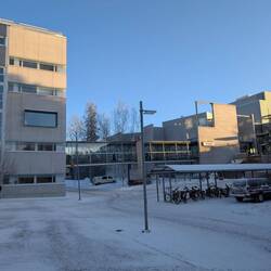 Verbindungen zwischen den uni-gebäuden, um nicht rausgehen zu müssen...🥶