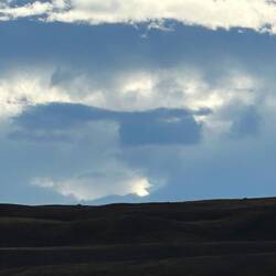 Rechteckige Wolken...? 🤔