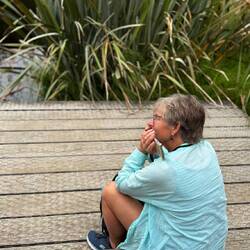 Hoffnungsvolles Warten, dass die Wolken sich lichten...