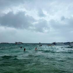 So many snorkelers at the sculptures. Luckily they left as we came.