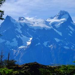 Paine Grande mal ohne Wolken