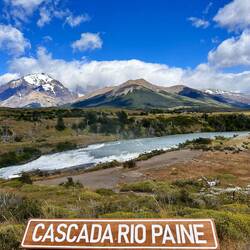 Die drei Torees im Hintergrund in den Wolken