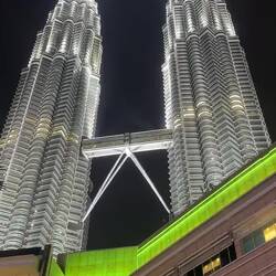 180 under the Petronas Towers. Xmas tree. Fountains. Tourists.