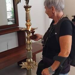 Jeder Gast zündet ein Licht an