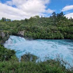 Huka Wasserfall: 200.000 Liter pro Sekunde