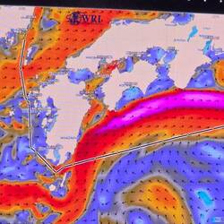 Die Gegenströmung kostet uns 2 Meilen pro Stunde