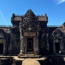 “Prasat Banteay Samré