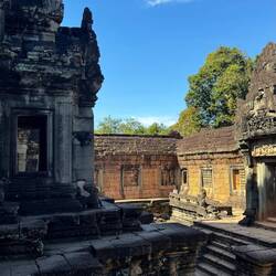“Prasat Banteay Samré