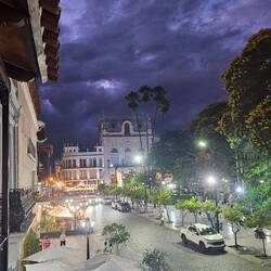 Ach stimmt, hier ist ja Regenzeit, ganz vergessen heute. Salta bleibt aber heute ganz verschont