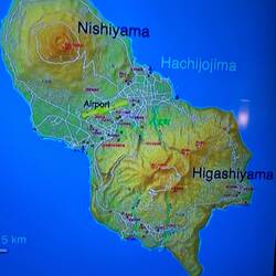 Die Insel auf der die Maschine von Tokio landete und der Hubschrauber startete