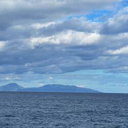 Das erste Mal seit 9 Tagen Land in Sicht, wenn auch nur für kurz und nicht geplant