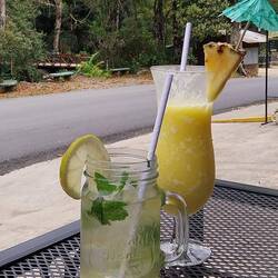 Ein Mojito, ein Pina Colada