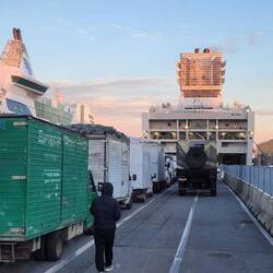 An der Fähre angekommen