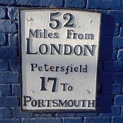 Distance marker, Petersfield