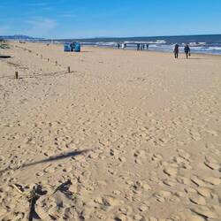 Der Strand vom Campingplatz auf der langen Suche nach Eri und Klaus