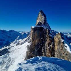 ... und den Gr. Sättelistock 2637 m, mit Laucherenstock davor.