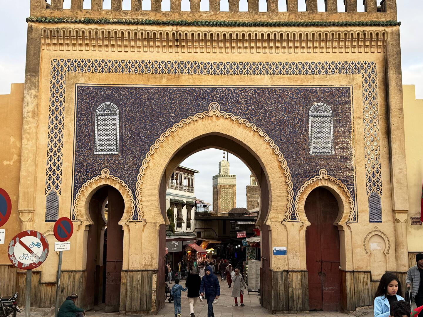Fès