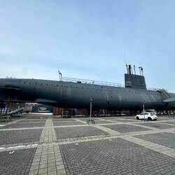 ... ganz schön groß! (78m)