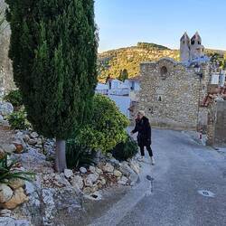 Moni hat eine Liebe zu Sukkulenten entdeckt.