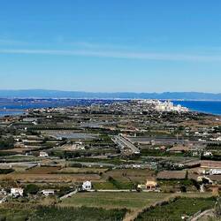 Links Albufeira, Natur/Vogelschutzgebiet, gaaanz im Hintergrund Valencia