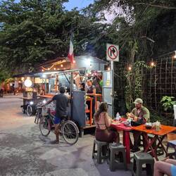 Mit tollen Straßenständen