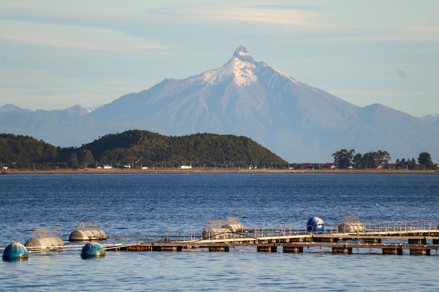 Chaitens Vulkan auf dem Festland von der anderen Seite ganz nah!