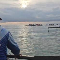 Erstmal rauspaddeln.