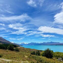 Mount Cook Road met Lake Pukaki en Mount Cook in de verte