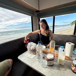 ...und Frühstückzimmer Aussicht