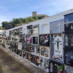 Und der Friedhof hatte auch offen