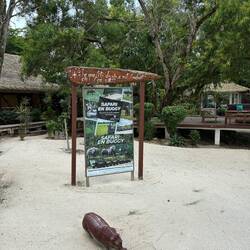 Eingang zum Strandressort