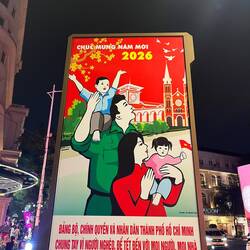 Le comité du parti, le gouvernement et le peuple unissent leur mains pour aider les pauvres