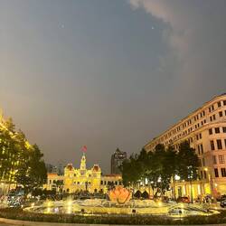 La place de l'hôtel de ville