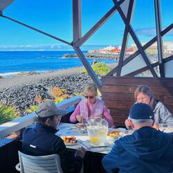 mit interessanter Dachkonstuktion