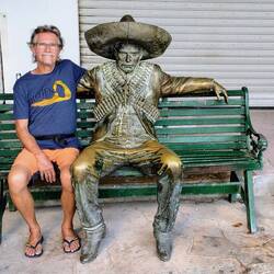 ... und Micha bleibt lieber bei seinem Kumpel hocken 😏