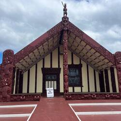 Te Papaiouru Marae